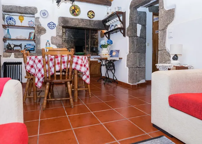 Holiday home Casa Da Agua Quente - Al *